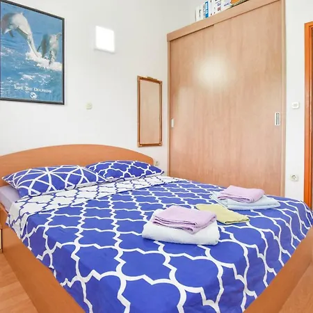 Taya Apartman Dobropoljana