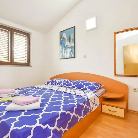 Taya Apartment