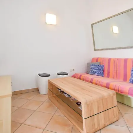 Taya Apartment